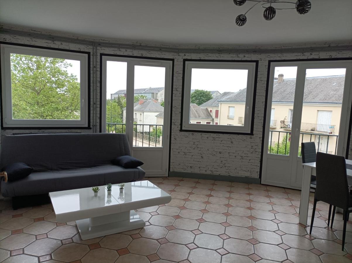 Joli Appartement Type 5 En Centre Ville Châteauroux Εξωτερικό φωτογραφία